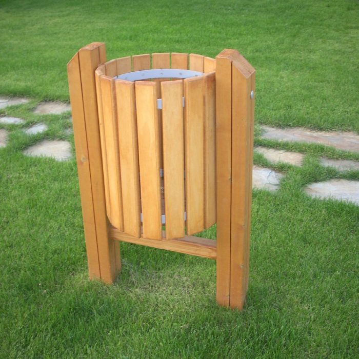 Papelera de madera tropical